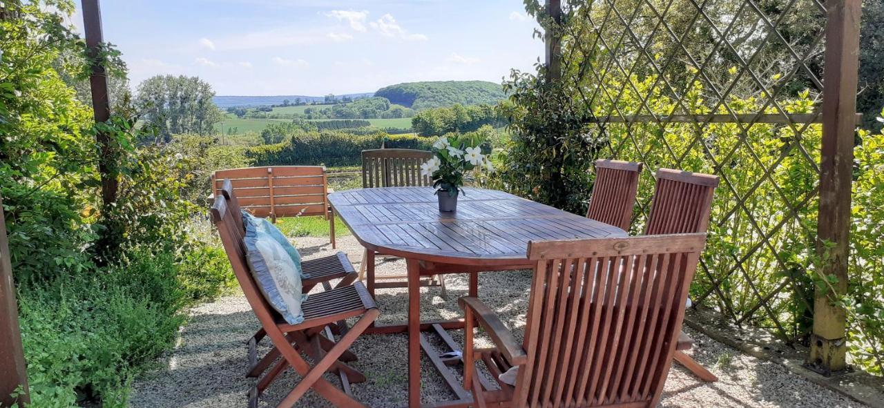 Private Farmhouse For Six In The Countryside Saint-Pierre-sur-Orthe Экстерьер фото